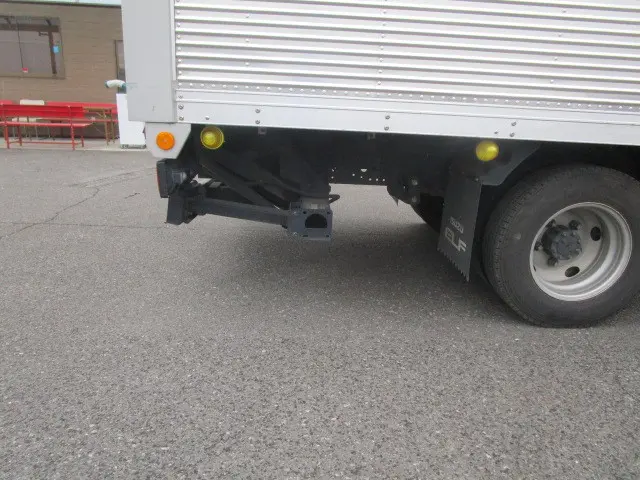 いすゞ エルフ 2RG-NPR88AN(2WD)の写真37