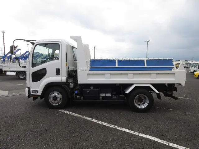 いすゞ フォワード 2PG-FRR90S1(2WD)の写真5