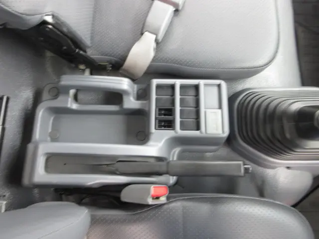 いすゞ フォワード 2PG-FRR90S1(2WD)の写真18