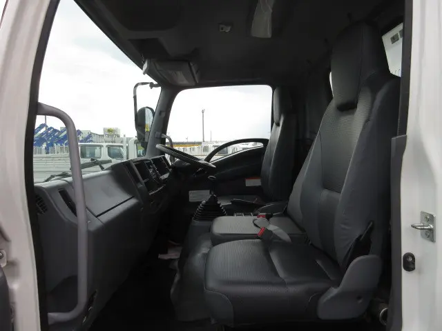 いすゞ フォワード 2PG-FRR90S1(2WD)の写真21