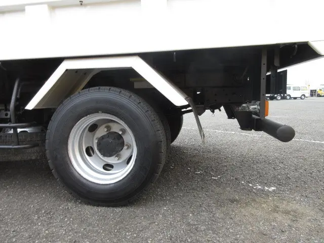 いすゞ フォワード 2PG-FRR90S1(2WD)の写真30