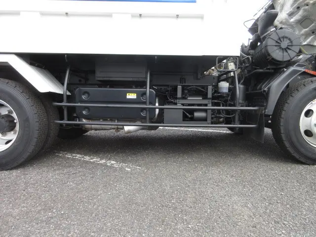 いすゞ フォワード 2PG-FRR90S1(2WD)の写真32