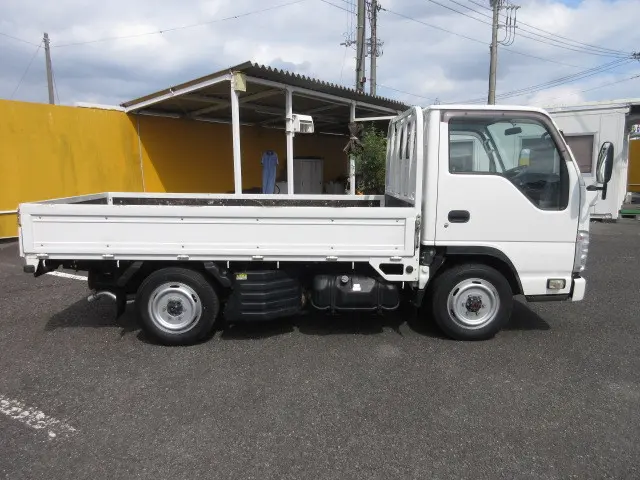いすゞ エルフ TRG-NHS85A(4WD)の写真6