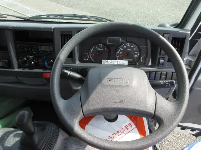 いすゞ エルフ TRG-NHS85A(4WD)の写真11