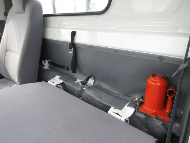 いすゞ エルフ TRG-NHS85A(4WD)の写真16