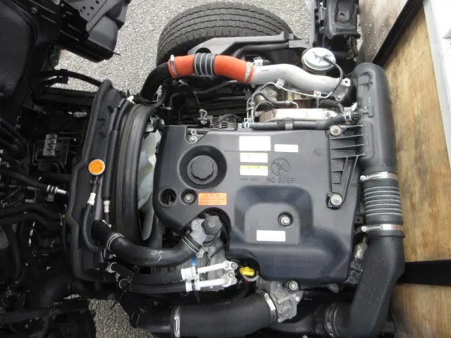 いすゞ エルフ TRG-NHS85A(4WD)の写真19