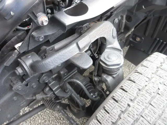 いすゞ エルフ TRG-NHS85A(4WD)の写真27