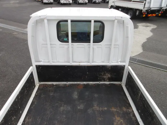いすゞ エルフ TRG-NHS85A(4WD)の写真29