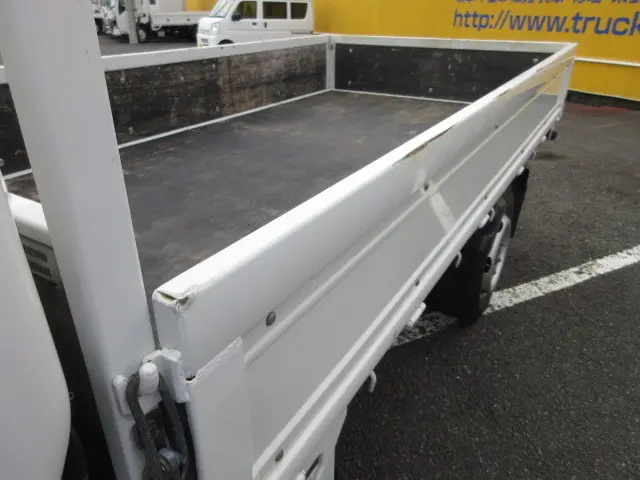 いすゞ エルフ TRG-NHS85A(4WD)の写真36