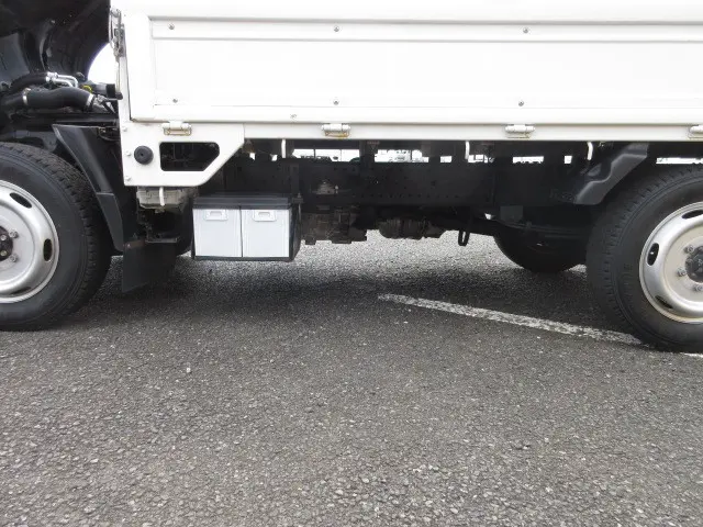 いすゞ エルフ TRG-NHS85A(4WD)の写真39
