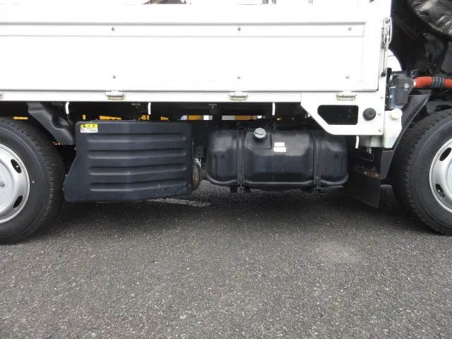 いすゞ エルフ TRG-NHS85A(4WD)の写真42