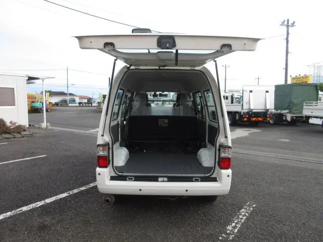 マツダ ボンゴバン DBF-SLP2M(4WD)の写真8