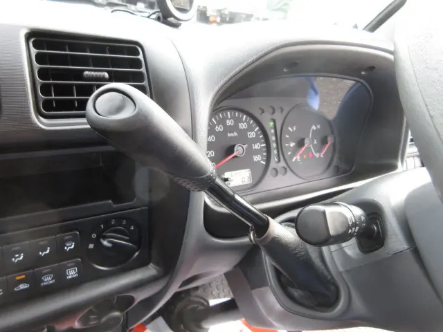 マツダ ボンゴバン DBF-SLP2M(4WD)の写真13