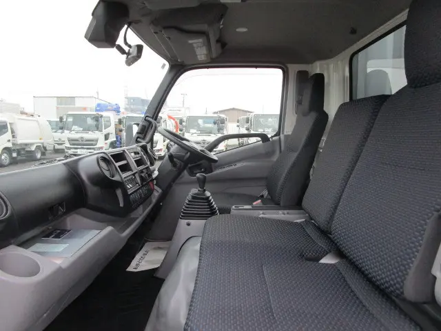 日野 デュトロ 2WG-XZU713N(2WD)の写真26