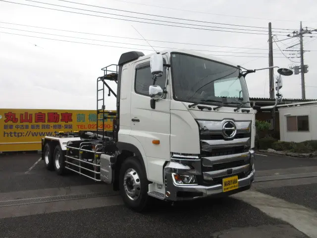 日野 プロフィア 2DG-FS1AJE(6x4)の写真2