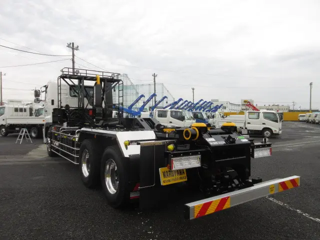 日野 プロフィア 2DG-FS1AJE(6x4)の写真3