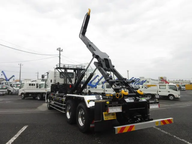 日野 プロフィア 2DG-FS1AJE(6x4)の写真10