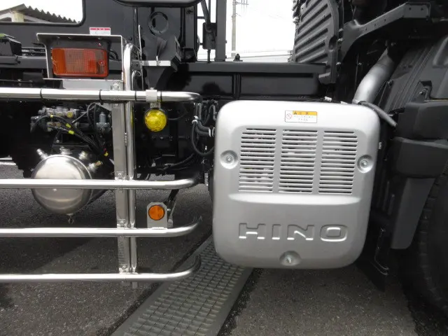 日野 プロフィア 2DG-FS1AJE(6x4)の写真42