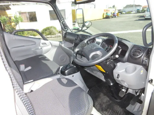 日野 デュトロ 2WG-XZU606M(2WD)の写真15
