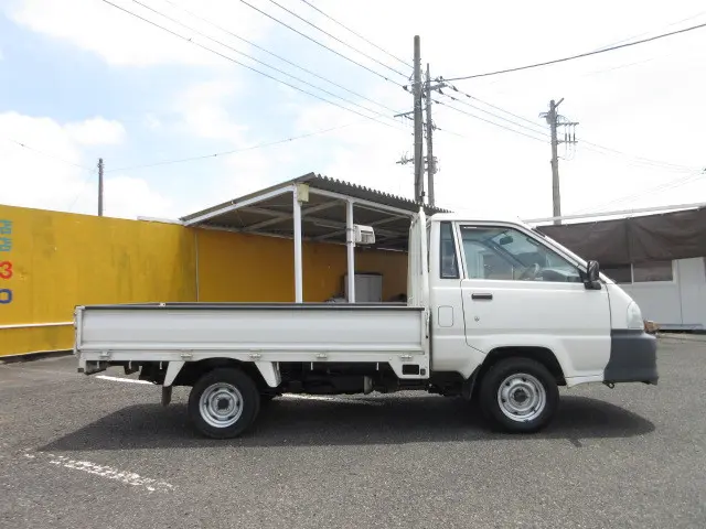 トヨタ タウンエーストラック GK-KM75(2WD)の写真6