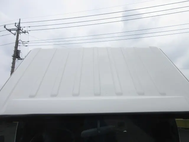 いすゞ エルフ 2RG-NHR88A(2WD)の写真13
