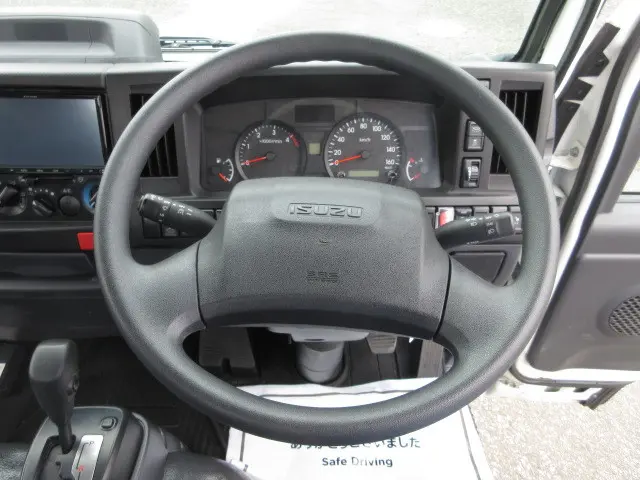 いすゞ エルフ 2RG-NHR88A(2WD)の写真15