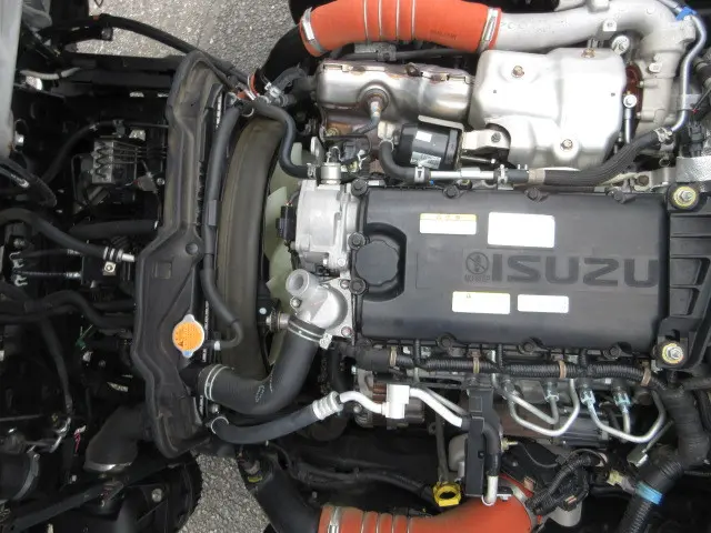 いすゞ エルフ 2RG-NHR88A(2WD)の写真28