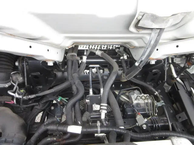 いすゞ エルフ 2RG-NHR88A(2WD)の写真33