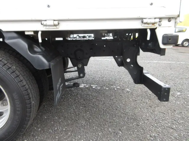 いすゞ エルフ 2RG-NHR88A(2WD)の写真42