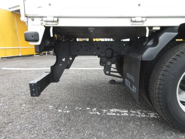 いすゞ エルフ 2RG-NHR88A(2WD)の写真43