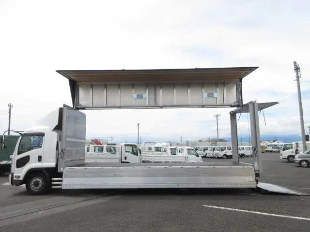 いすゞ フォワード 2RG-FTR90V2(2WD)の写真5