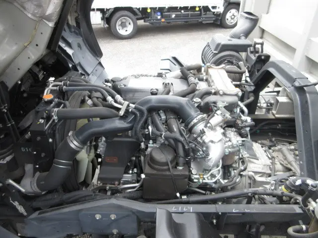 いすゞ フォワード 2RG-FTR90V2(2WD)の写真31