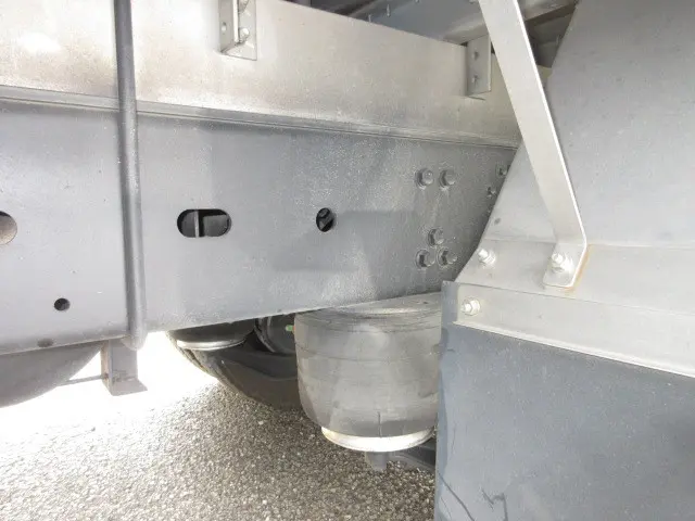 いすゞ フォワード 2RG-FTR90V2(2WD)の写真37