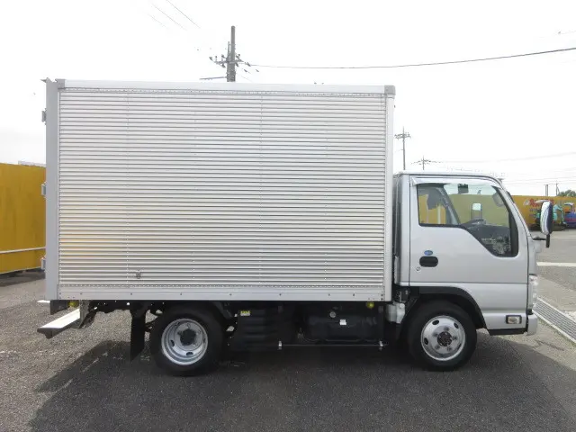 いすゞ エルフ TRG-NHS85AN(4WD)の写真6