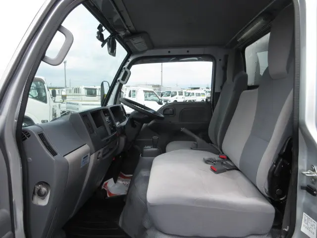 いすゞ エルフ TRG-NHS85AN(4WD)の写真19