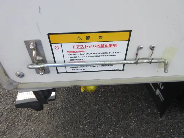 いすゞ エルフ TRG-NHS85AN(4WD)の写真38