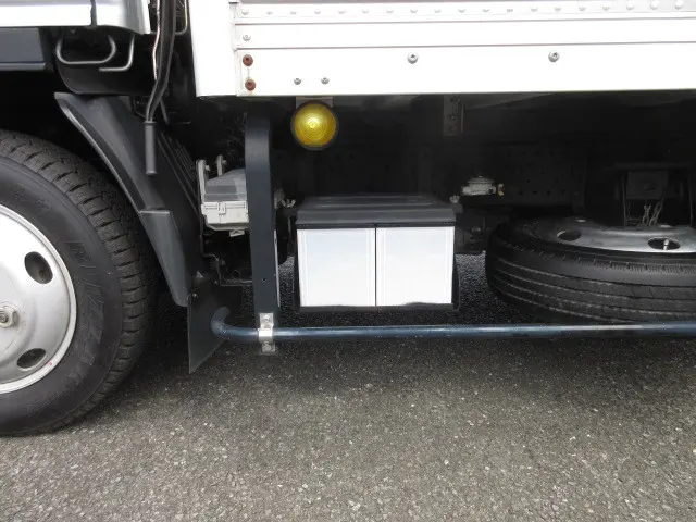 いすゞ エルフ TRG-NHS85AN(4WD)の写真41