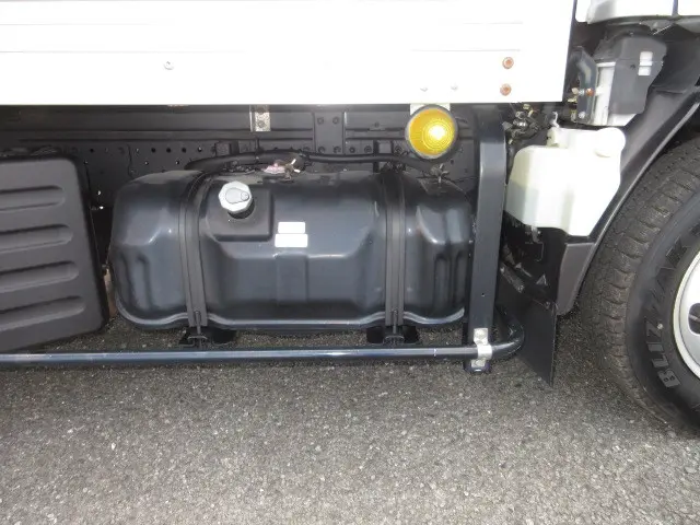 いすゞ エルフ TRG-NHS85AN(4WD)の写真43