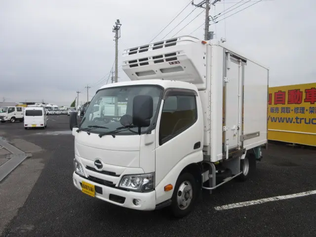 日野 デュトロ 2RG-XZC605M(2WD)の写真1