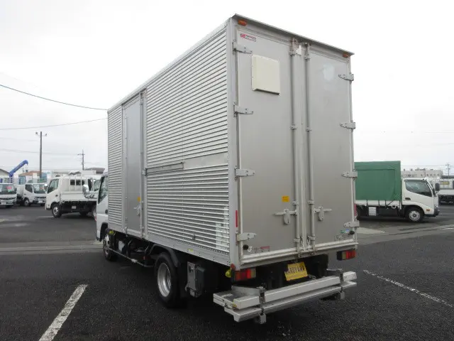 三菱 キャンター TPG-FEA50(2WD)の写真3