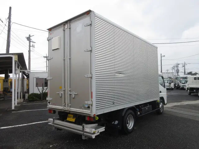 三菱 キャンター TPG-FEA50(2WD)の写真4