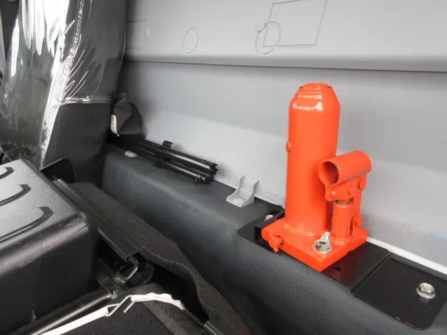 三菱 キャンター TPG-FEA50(2WD)の写真31