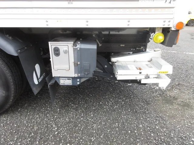 三菱 キャンター TPG-FEA50(2WD)の写真42