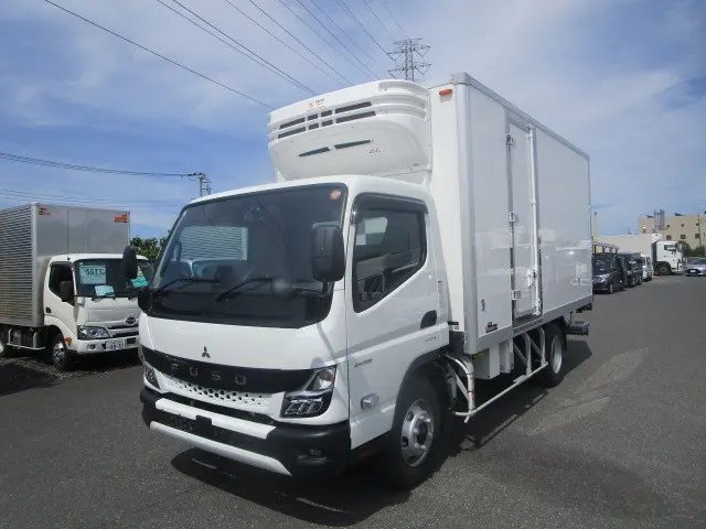 三菱 キャンター 2RG-FEB80(2WD)の写真1