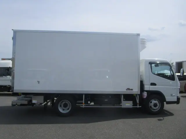 三菱 キャンター 2RG-FEB80(2WD)の写真5