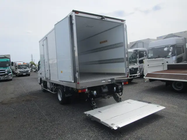 三菱 キャンター 2RG-FEB80(2WD)の写真35