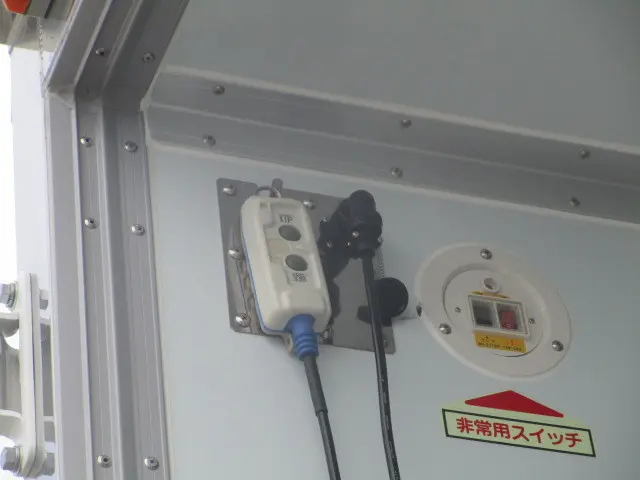三菱 キャンター 2RG-FEB80(2WD)の写真38