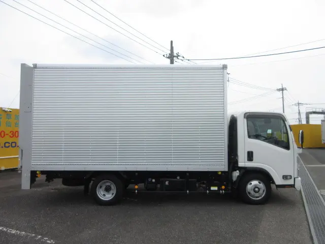 いすゞ エルフ 2RG-NPR88AN(2WD)の写真7