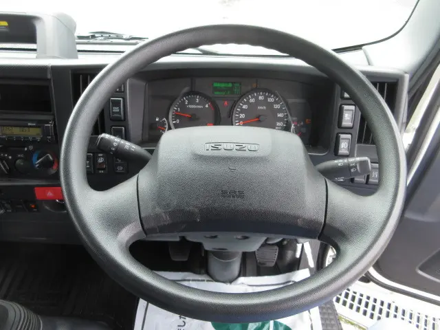 いすゞ エルフ 2RG-NPR88AN(2WD)の写真23
