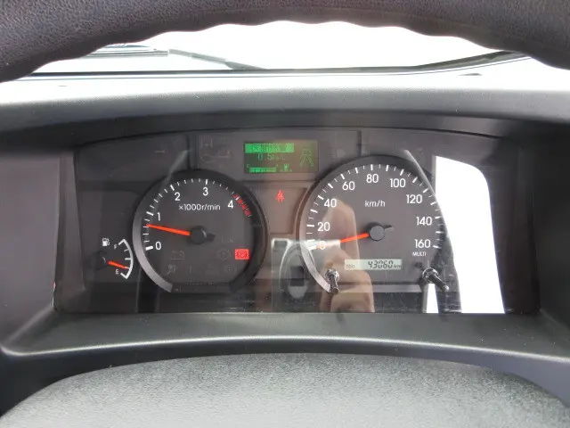 いすゞ エルフ 2RG-NPR88AN(2WD)の写真25